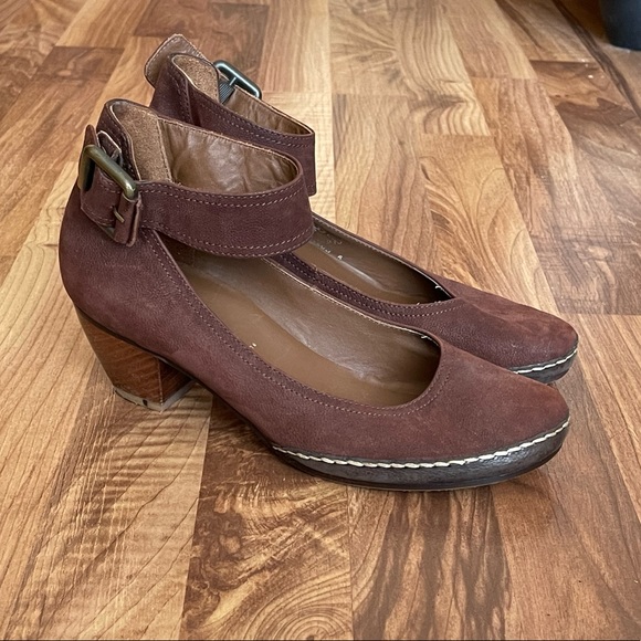 Hōgl Ankle Strap Chunky Heel - Picture 1 of 4